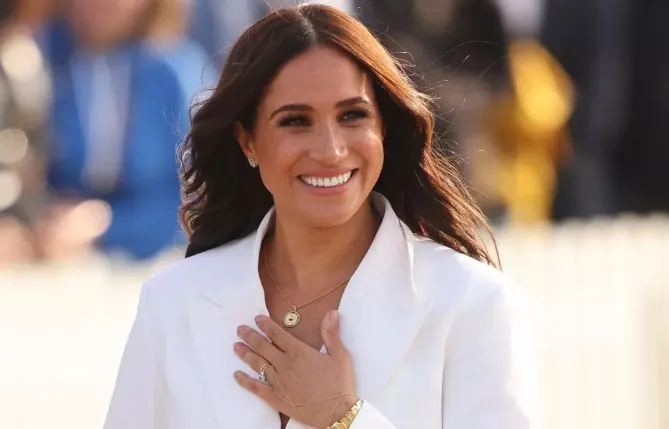 Meghan Markle s-a răzgândit. Vrea titluri regale pentru copiii ei