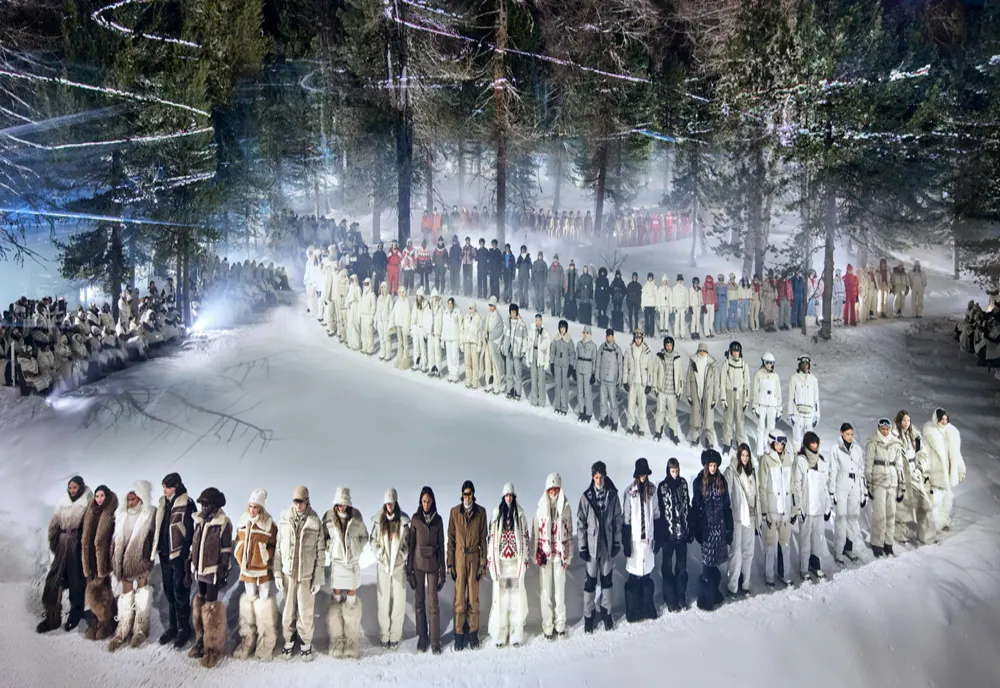 Noua colecție Moncler, lansată pe pârtiile de la St. Moritz, la peste 1800 de metri înălțime