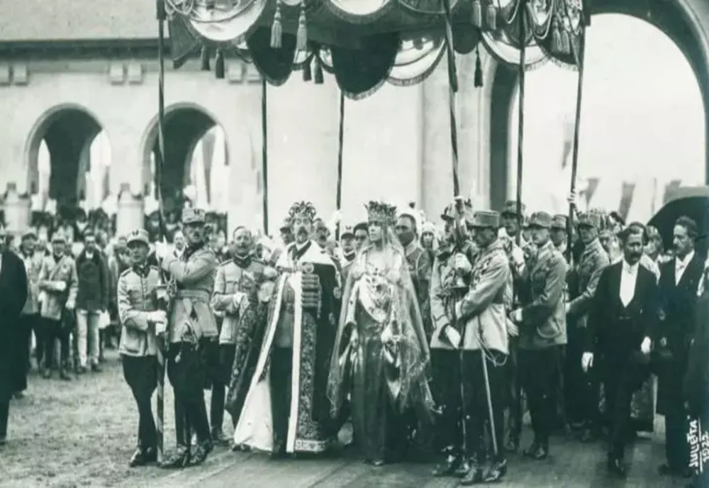 10 Mai: Ziua Regalităţii. Ziua cu triplă semnificaţie istorică