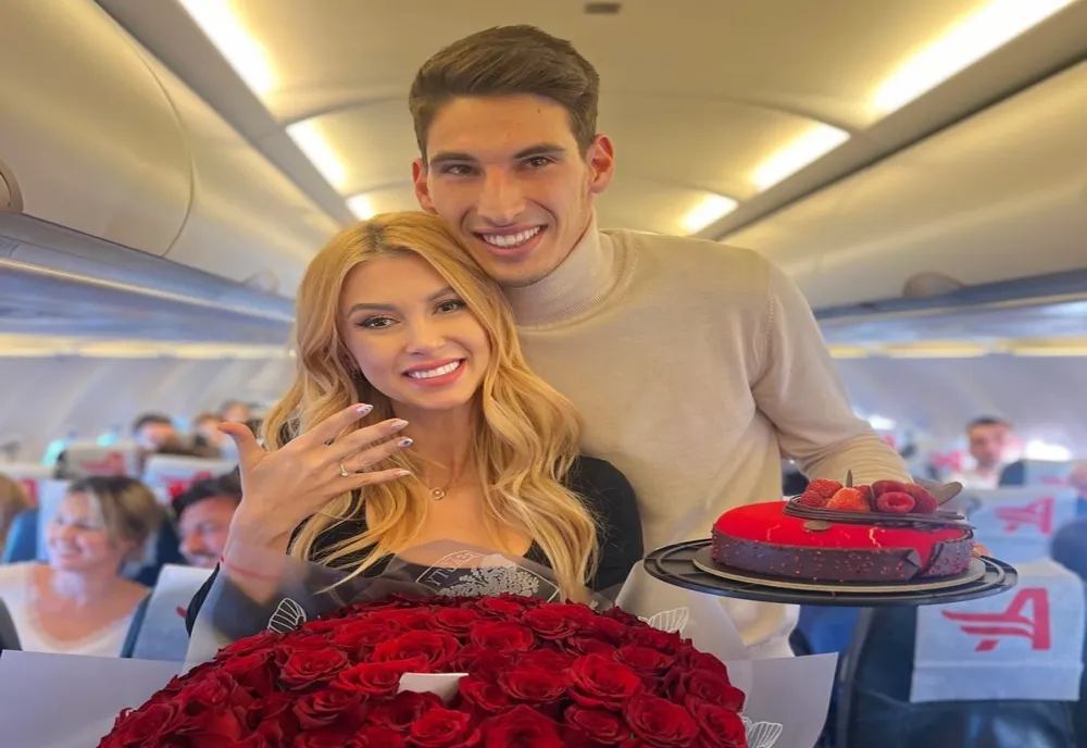 Andreea Bălan și Victor Cornea s-au căsătorit civil. Primele imagini de la eveniment