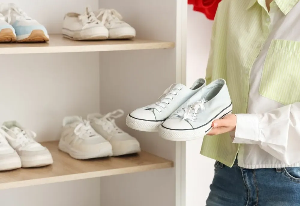 Adidași sport vs adidași casual: cum să-i integrezi în ținutele zilnice? 