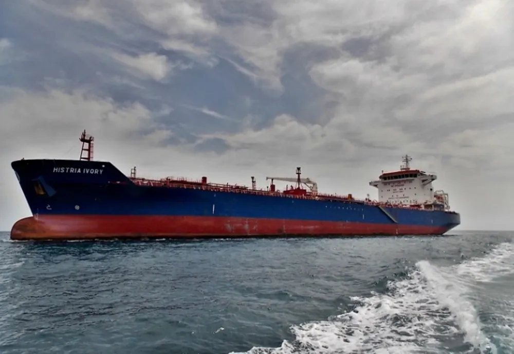 SUA susțin că au neutralizat un petrolier care încerca să încalce blocada impusă porturilor iraniene