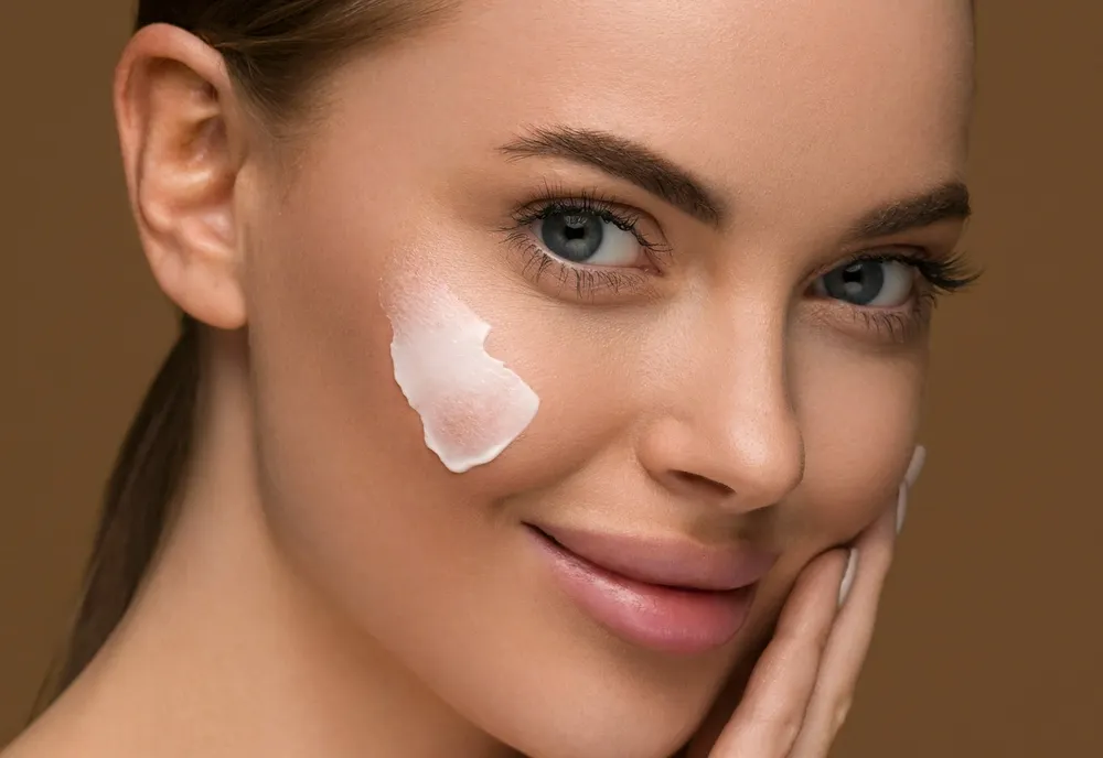 De ce simți o senzație de arsură, înțepătură sau căldură la aplicarea unor produse cosmetice