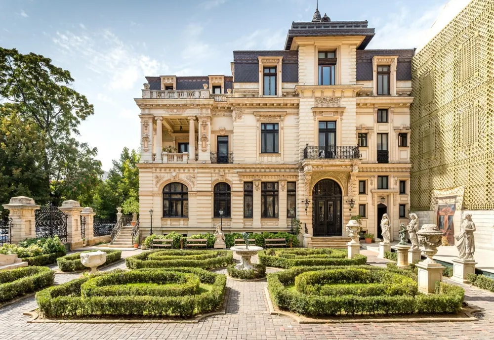 Palatul Ghica Victoria din București își deschide din nou porțile pentru vizitatori