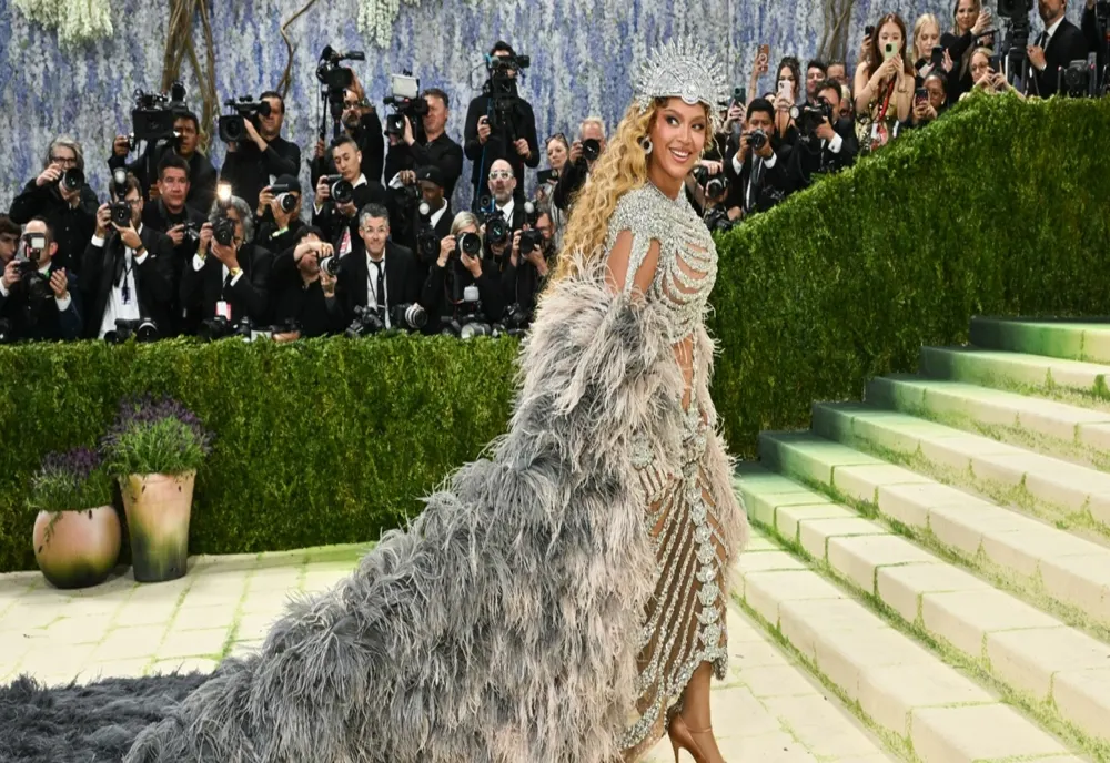 Prețul enorm plătit de branduri pentru a participa la Met Gala