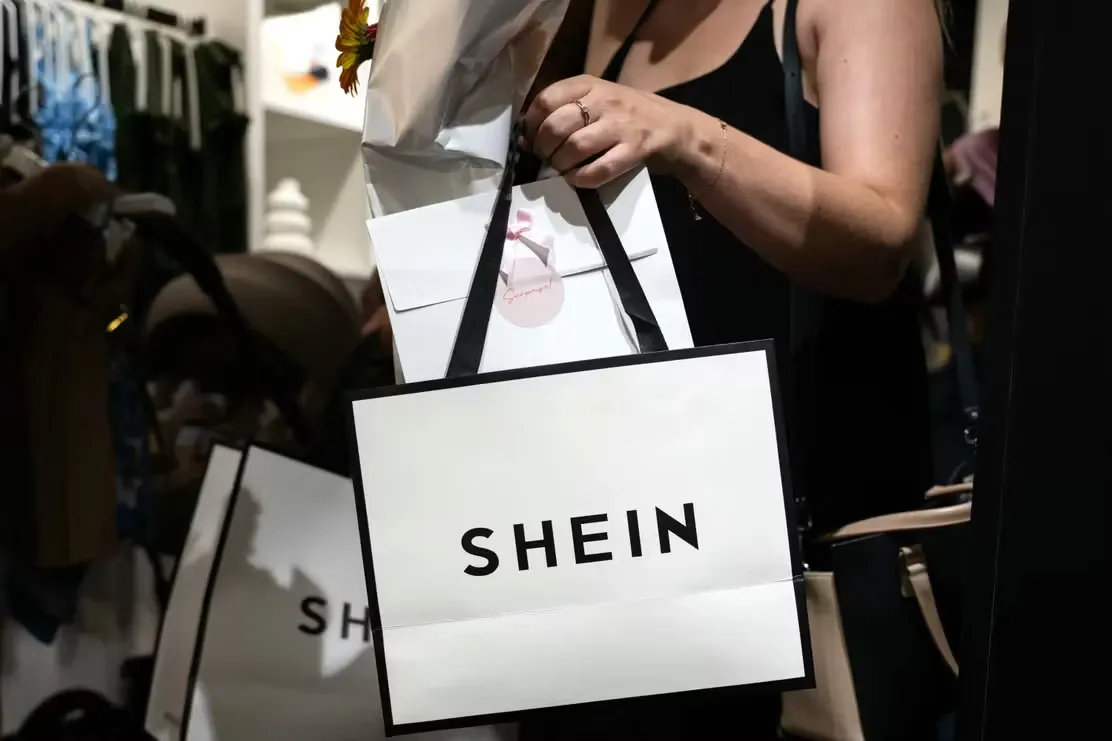 Shein intră pe bursă, deși evaluarea i s-a prăbușit cu 70% în patru ani