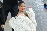 Rihanna și fiica ei, în ținute Dior asortate, la petrecerea de 1 an a micuței