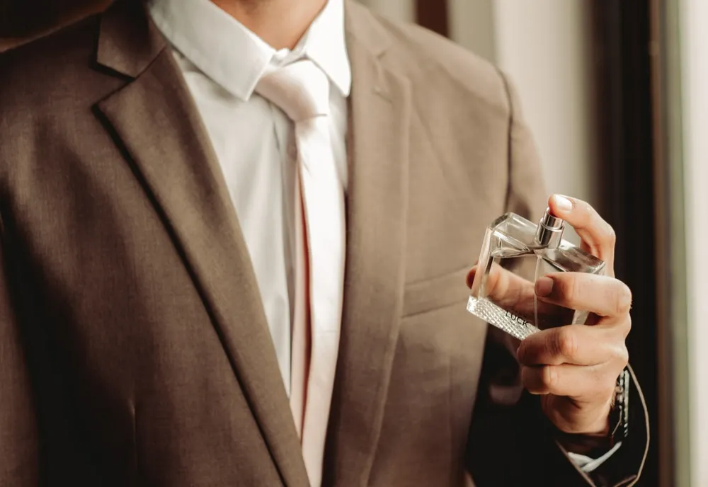 Ghid pentru alegerea online a unui parfum bărbătesc