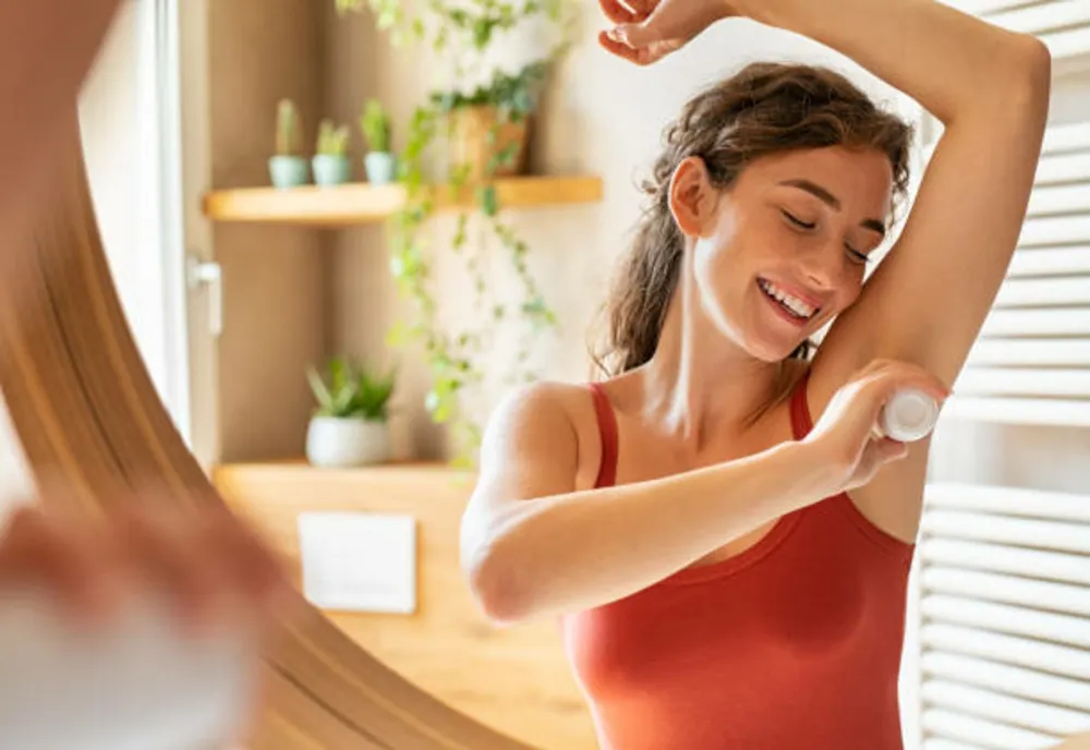 Este mai bun un deodorant roll-on decât spray-ul?
