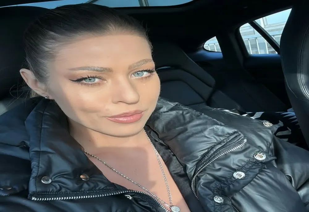 Roxana Nemeș este însărcinată cu primul copil. Primele poze cu burtica de gravidă