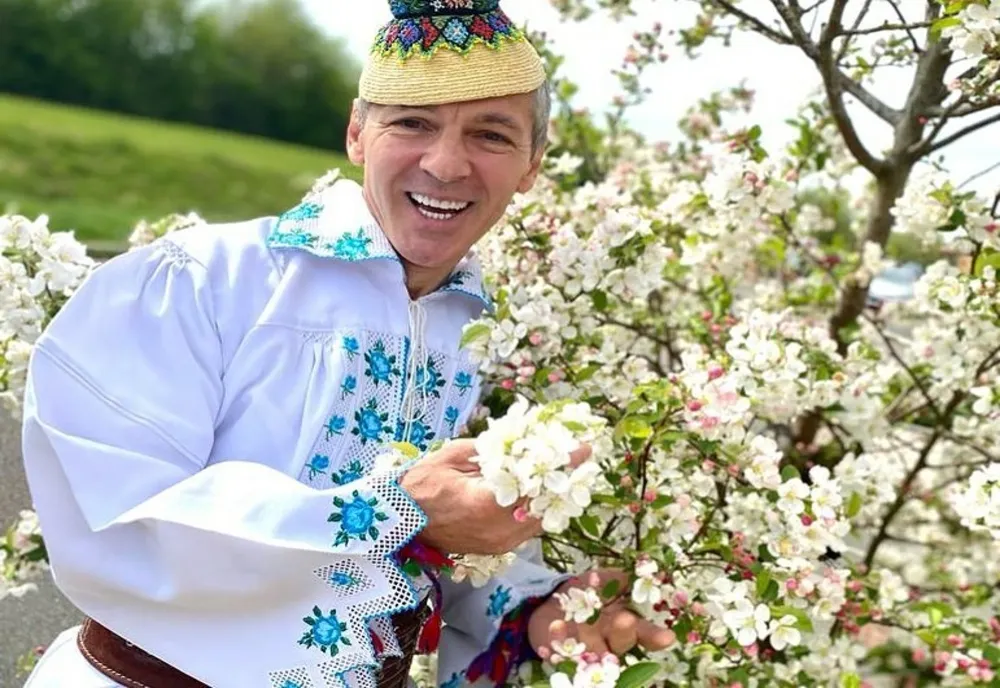 RADU ILLE, PRIMUL INTERVIU DUPĂ DIVORȚUL DE SOȚIE! ȘI-AU SPUS ADIO DUPĂ 20 DE ANI DE CĂSNICIE