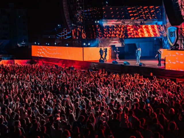 Festivalul STARDUST a adus hiturile anilor ’90 și 2000 la NIBIRU, într-un weekend care a unit generațiile
