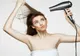 Iată de ce este mai bine să-ți usuci părul cu capul în jos, potrivit unui dermatolog