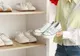 Adidași sport vs adidași casual: cum să-i integrezi în ținutele zilnice? 