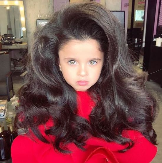 Fetița Cu Cel Mai Frumos Păr Din Lume Face Furori Pe Instagram